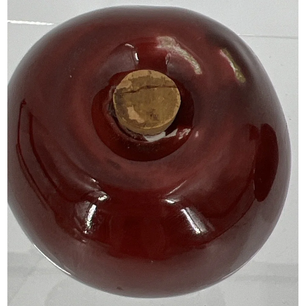 Red Apple Ceramic‎ Salt & Pepper Shakers 2.25